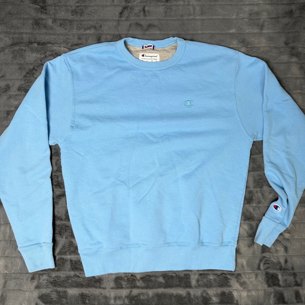 Champion Mens Crewneck Sweatshirt Light Blue Embroidered Logo S0888 Size M